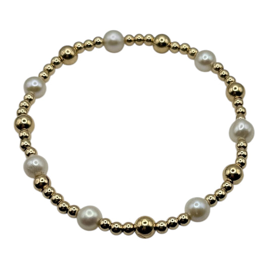 Grace & Gold Pearl Bracelet